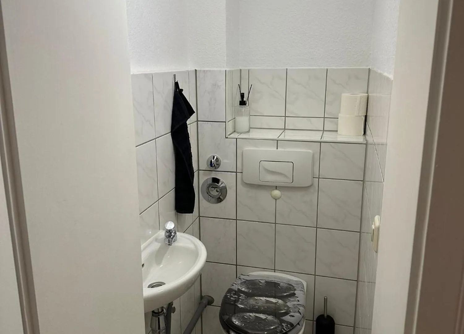 Linda Ninh Apartment Dresden